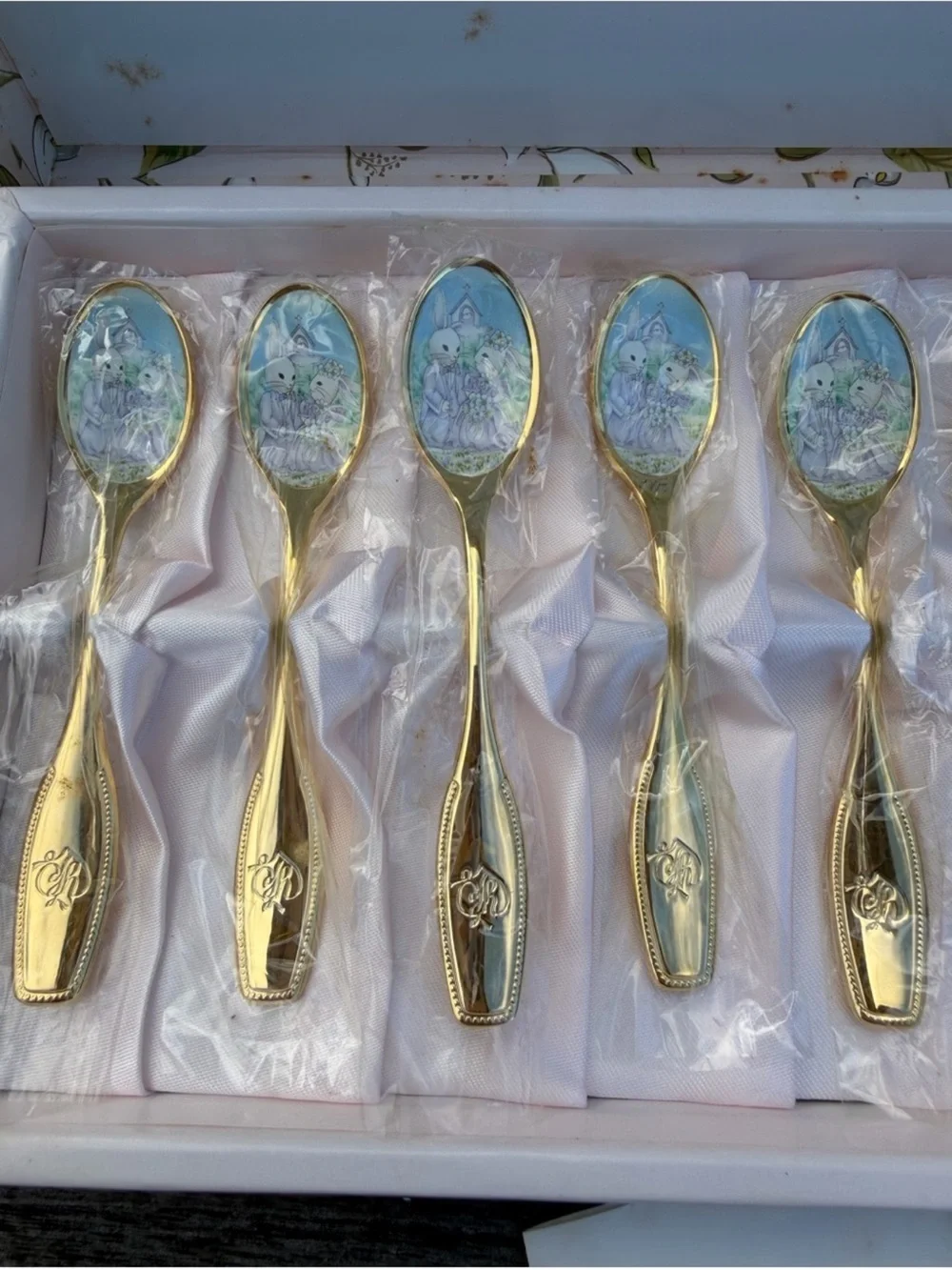VIntage YUMI KATSURA Honeymoon Bunnies wedding/Anniversary Dessert flatware set
